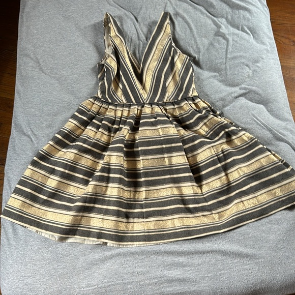 gently used we are a pet friendly home just cats - Picture 2 of 4